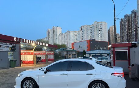 Toyota Camry, 2019 год, 2 200 000 рублей, 3 фотография