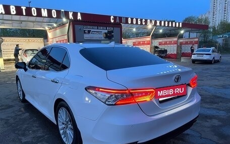Toyota Camry, 2019 год, 2 200 000 рублей, 2 фотография
