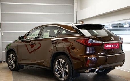 Lexus RX IV рестайлинг, 2016 год, 3 265 000 рублей, 6 фотография
