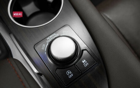 Lexus RX IV рестайлинг, 2016 год, 3 265 000 рублей, 23 фотография