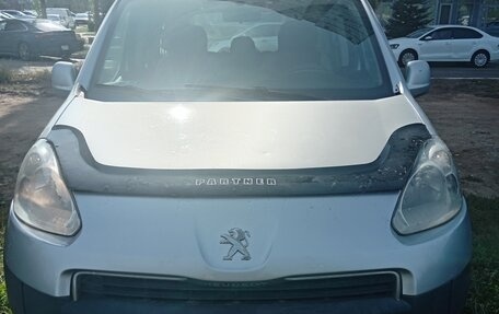 Peugeot Partner II рестайлинг 2, 2012 год, 570 000 рублей, 1 фотография
