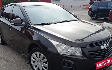 Chevrolet Cruze II, 2013 год, 650 000 рублей, 3 фотография