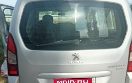 Peugeot Partner II рестайлинг 2, 2012 год, 570 000 рублей, 2 фотография