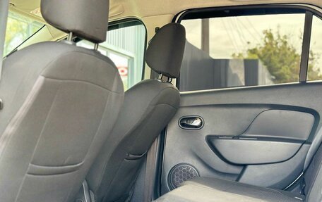 Renault Logan II, 2021 год, 1 050 000 рублей, 23 фотография