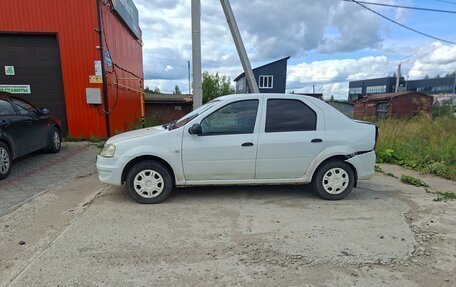 Renault Logan I, 2015 год, 250 000 рублей, 2 фотография