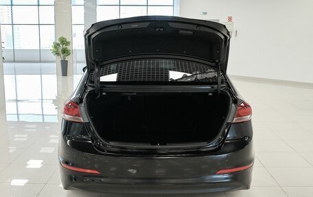 Hyundai Elantra VI рестайлинг, 2017 год, 819 000 рублей, 8 фотография