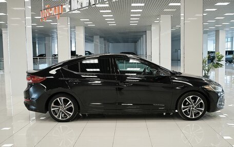 Hyundai Elantra VI рестайлинг, 2017 год, 819 000 рублей, 5 фотография