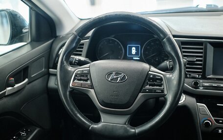 Hyundai Elantra VI рестайлинг, 2017 год, 819 000 рублей, 10 фотография