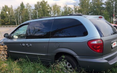 Chrysler Town & Country IV, 2003 год, 915 000 рублей, 4 фотография