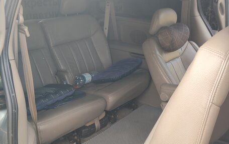 Chrysler Town & Country IV, 2003 год, 915 000 рублей, 13 фотография