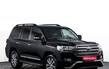 Toyota Land Cruiser 200, 2018 год, 5 655 000 рублей, 3 фотография