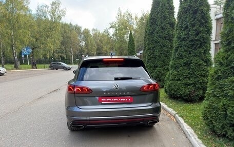 Volkswagen Touareg III, 2020 год, 5 800 000 рублей, 5 фотография