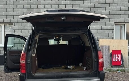 Chevrolet Tahoe III, 2012 год, 2 850 000 рублей, 3 фотография