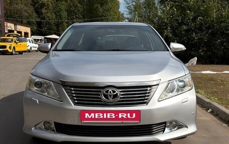 Toyota Camry, 2013 год, 1 850 000 рублей, 2 фотография