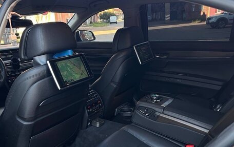 BMW 7 серия, 2013 год, 1 300 000 рублей, 8 фотография