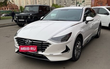 Hyundai Sonata VIII, 2021 год, 2 450 000 рублей, 3 фотография