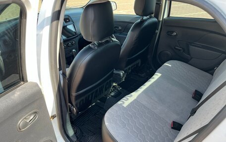 Renault Logan II, 2015 год, 650 000 рублей, 8 фотография
