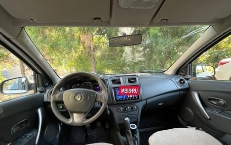 Renault Logan II, 2015 год, 650 000 рублей, 15 фотография