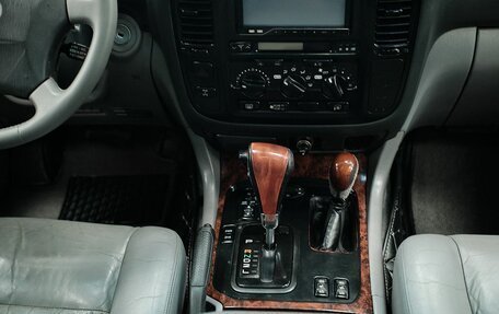 Toyota Land Cruiser 100 рестайлинг 2, 2001 год, 1 103 000 рублей, 15 фотография
