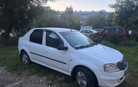 Renault Logan I, 2013 год, 280 000 рублей, 1 фотография