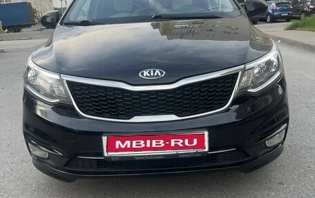KIA Rio III рестайлинг, 2017 год, 800 000 рублей, 1 фотография