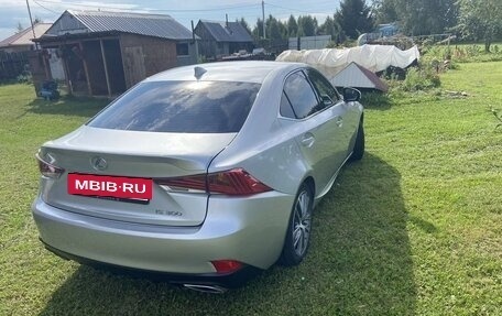 Lexus IS III, 2018 год, 3 600 000 рублей, 8 фотография