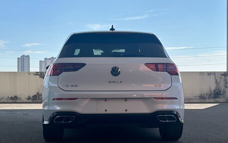 Volkswagen Golf VIII, 2022 год, 2 330 000 рублей, 4 фотография