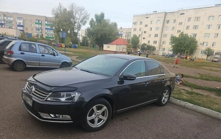 Volkswagen Passat B7, 2011 год, 1 000 000 рублей, 2 фотография