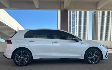 Volkswagen Golf VIII, 2022 год, 2 330 000 рублей, 6 фотография