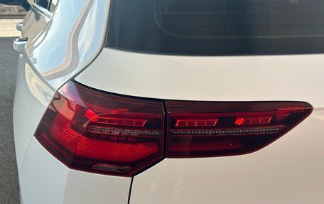 Volkswagen Golf VIII, 2022 год, 2 330 000 рублей, 16 фотография