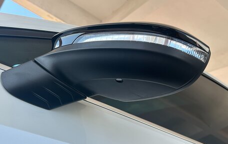 Volkswagen Golf VIII, 2022 год, 2 330 000 рублей, 13 фотография
