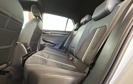 Volkswagen Golf VIII, 2022 год, 2 330 000 рублей, 21 фотография