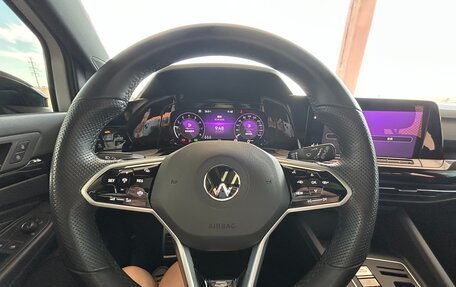 Volkswagen Golf VIII, 2022 год, 2 330 000 рублей, 32 фотография
