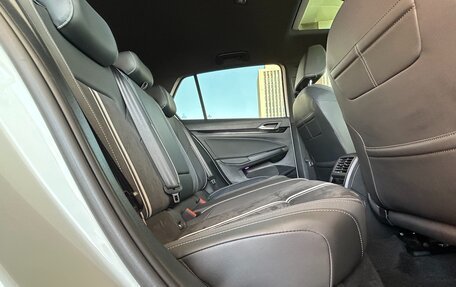 Volkswagen Golf VIII, 2022 год, 2 330 000 рублей, 24 фотография