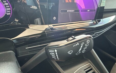 Volkswagen Golf VIII, 2022 год, 2 330 000 рублей, 30 фотография
