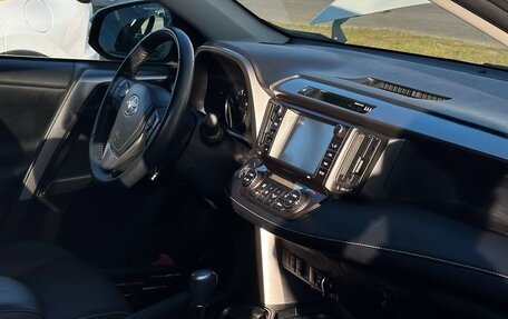 Toyota RAV4, 2017 год, 3 500 000 рублей, 6 фотография