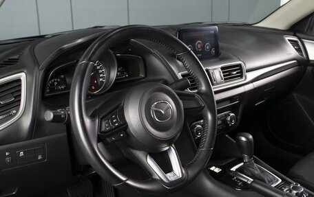 Mazda 3, 2018 год, 1 490 000 рублей, 11 фотография