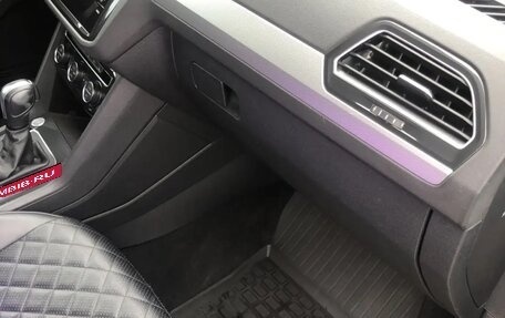 Volkswagen Tiguan II, 2020 год, 2 350 000 рублей, 8 фотография