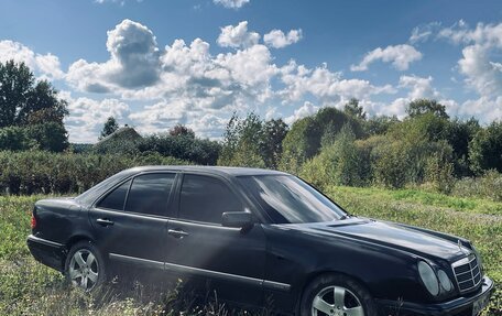 Mercedes-Benz E-Класс, 1996 год, 320 000 рублей, 2 фотография