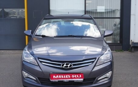 Hyundai Solaris II рестайлинг, 2015 год, 1 068 000 рублей, 2 фотография