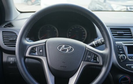 Hyundai Solaris II рестайлинг, 2015 год, 1 068 000 рублей, 14 фотография