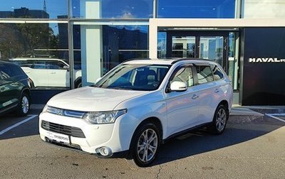 Mitsubishi Outlander III рестайлинг 3, 2013 год, 1 469 000 рублей, 1 фотография