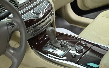 Infiniti Q70 I, 2015 год, 1 765 000 рублей, 9 фотография