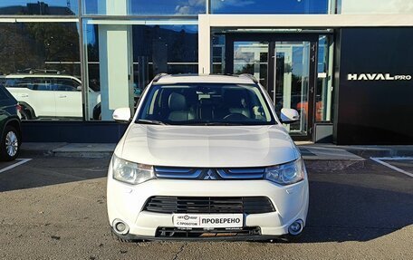 Mitsubishi Outlander III рестайлинг 3, 2013 год, 1 469 000 рублей, 2 фотография