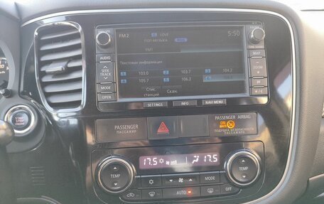 Mitsubishi Outlander III рестайлинг 3, 2013 год, 1 469 000 рублей, 17 фотография