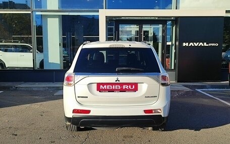 Mitsubishi Outlander III рестайлинг 3, 2013 год, 1 469 000 рублей, 6 фотография