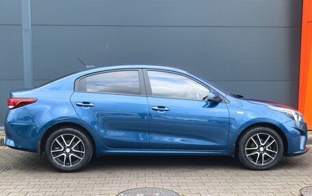 KIA Rio IV, 2022 год, 1 749 000 рублей, 3 фотография