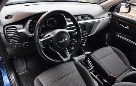 KIA Rio IV, 2022 год, 1 749 000 рублей, 5 фотография