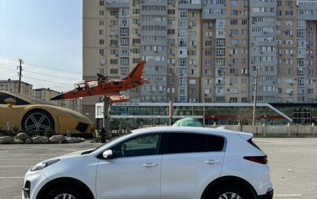 KIA Sportage IV рестайлинг, 2020 год, 2 050 000 рублей, 10 фотография
