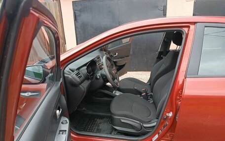 KIA Rio III рестайлинг, 2013 год, 799 000 рублей, 10 фотография